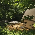 Wecamp 2* سان سيباستيان